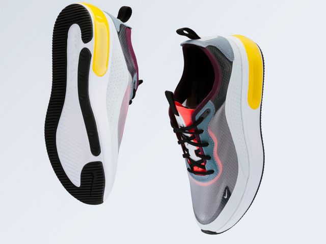 Кроссовки SneakerHub